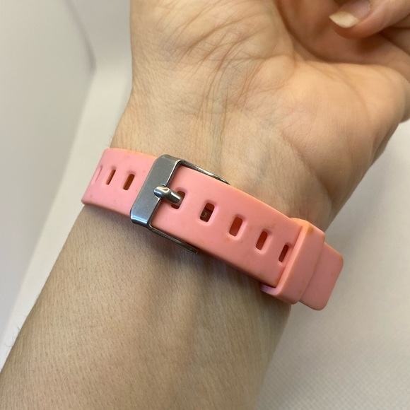 Pink digital fashion watch with day and alarm - Picture 6 of 12